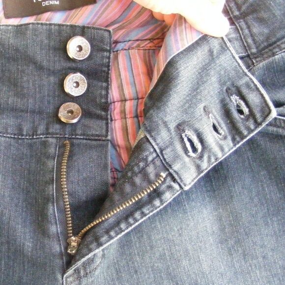 TORRID Denim Jeans, 24, Dark Wash, 3 button waist, Pockets - Picture 6 of 12